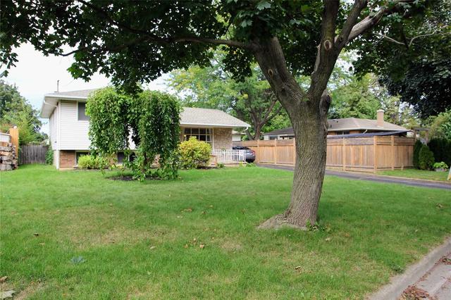 15 Prince Henry Crt, House detached with 3 bedrooms, 1 bathrooms and 3 parking in St. Catharines ON | Image 35