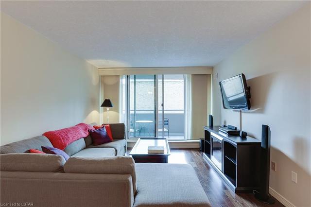 207 - 155 Kent Street, House attached with 2 bedrooms, 2 bathrooms and 1 parking in London ON | Image 17