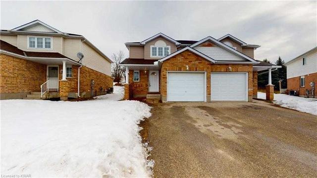 30 Hackberry St, House semidetached with 3 bedrooms, 2 bathrooms and 2 parking in Kitchener ON | Image 1