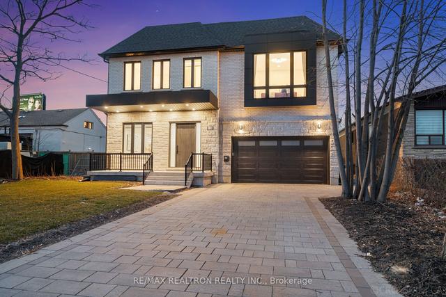 120 Frontenac Ave, House detached with 4 bedrooms, 6 bathrooms and 6 parking in Toronto ON | Image 12