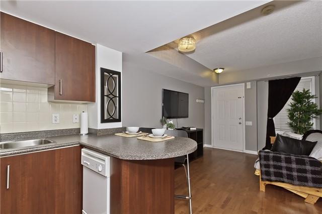 th96 - 9 Windermere Ave, Townhouse with 1 bedrooms, 1 bathrooms and 1 parking in Toronto ON | Image 7