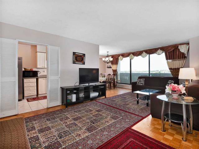 811 - 301 Prudential Dr, Condo with 3 bedrooms, 2 bathrooms and 1 parking in Toronto ON | Image 12