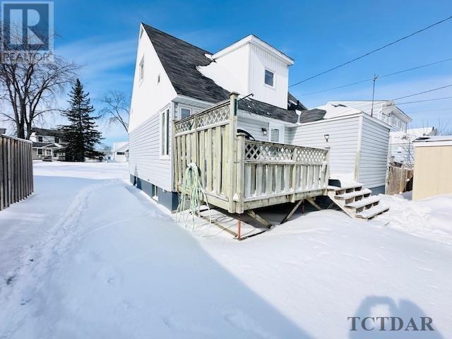 34 Bowman Ave, House detached with 3 bedrooms, 2 bathrooms and null parking in Kapuskasing ON | Image 4