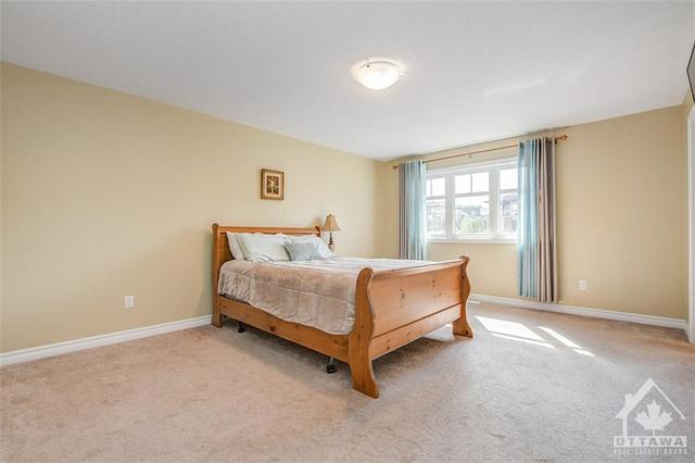 195 Mancini Way, Townhouse with 3 bedrooms, 3 bathrooms and 3 parking in Ottawa ON | Image 17