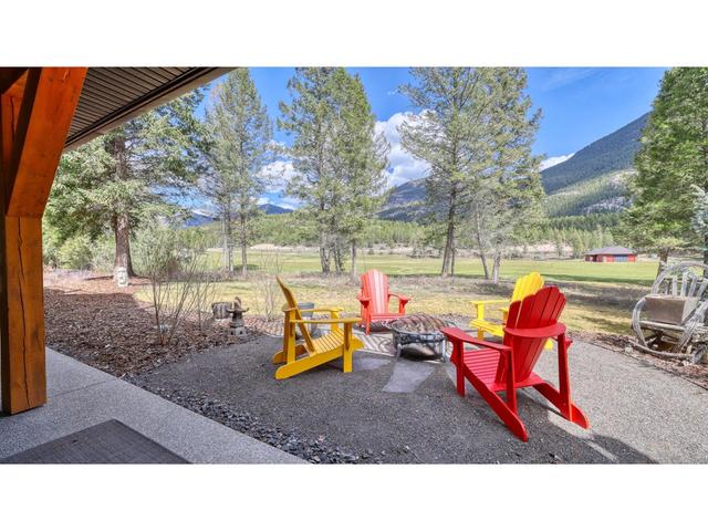 886 Copper Ridge Lane, House detached with 4 bedrooms, 3 bathrooms and 9 parking in East Kootenay F BC | Image 43