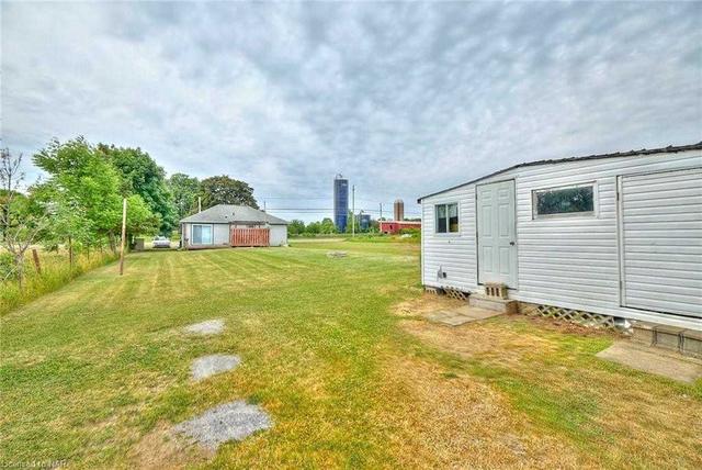 3066 Highway 3, House detached with 3 bedrooms, 1 bathrooms and 6 parking in Port Colborne ON | Image 8