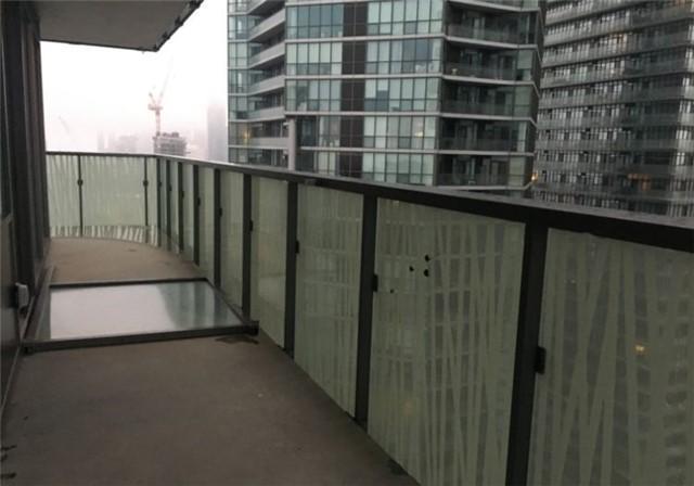 706 - 42 Charles St E, Condo with 0 bedrooms, 1 bathrooms and null parking in Toronto ON | Image 6