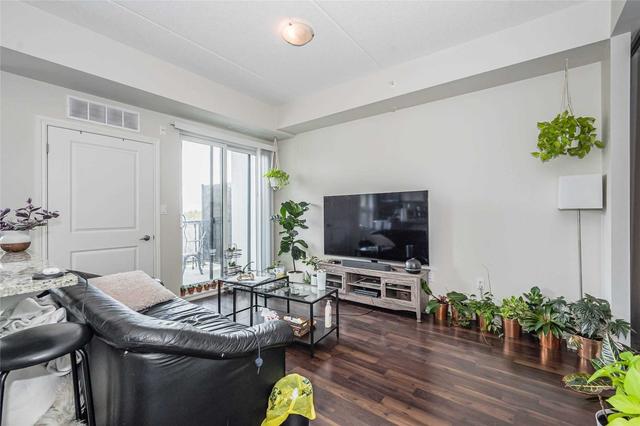 404 - 1280 Gordon St, Condo with 3 bedrooms, 1 bathrooms and 1 parking in Guelph ON | Image 2