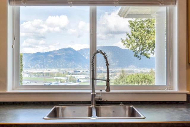 41813 Majuba Hill Road, House detached with 5 bedrooms, 4 bathrooms and null parking in Chilliwack BC | Image 10