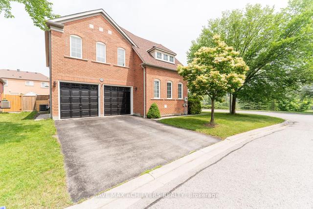 26 Bradbury Cres, House detached with 4 bedrooms, 4 bathrooms and 4 parking in Ajax ON | Image 1