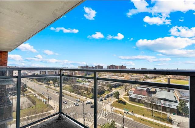 1406 - 2645 Kipling Ave, Condo with 3 bedrooms, 2 bathrooms and 2 parking in Toronto ON | Image 10