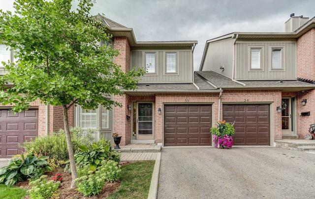 55 - 5490 Glen Erin Dr, Townhouse with 3 bedrooms, 4 bathrooms and 2 parking in Mississauga ON | Image 1