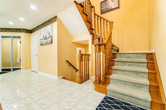 4 Oatfield Rd, House detached with 4 bedrooms, 4 bathrooms and 6 parking in Brampton ON | Image 9