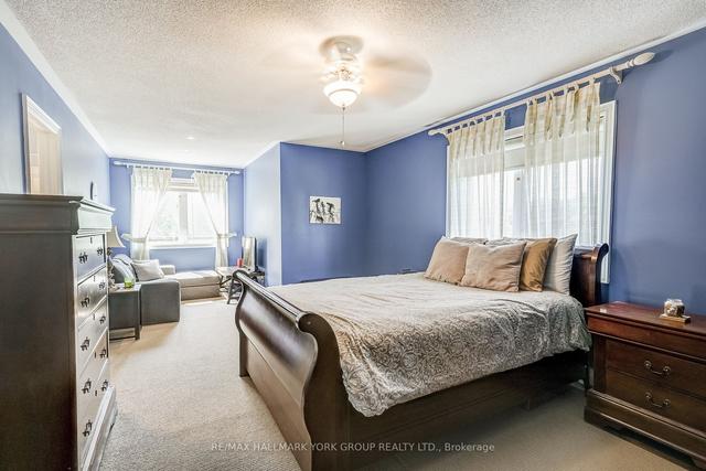 17 Duncton Wood Cres, House detached with 4 bedrooms, 5 bathrooms and 13 parking in Aurora ON | Image 11