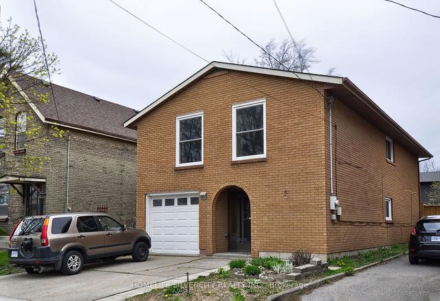 152 Elgin St, House detached with 4 bedrooms, 2 bathrooms and 3 parking in Brantford ON | Image 12