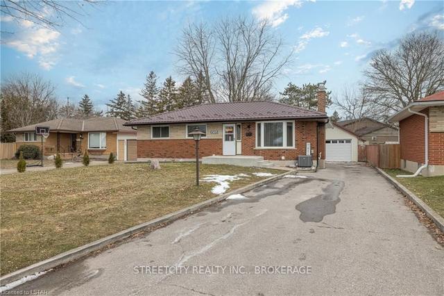 1503 Perth Ave, House detached with 3 bedrooms, 4 bathrooms and 9 parking in London ON | Image 1