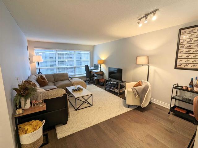 1001 - 7 Carlton St, Condo with 1 bedrooms, 1 bathrooms and 0 parking in Toronto ON | Image 23