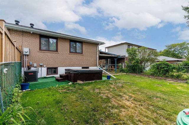 33 Edenridge Dr, House semidetached with 5 bedrooms, 3 bathrooms and 6 parking in Brampton ON | Image 33