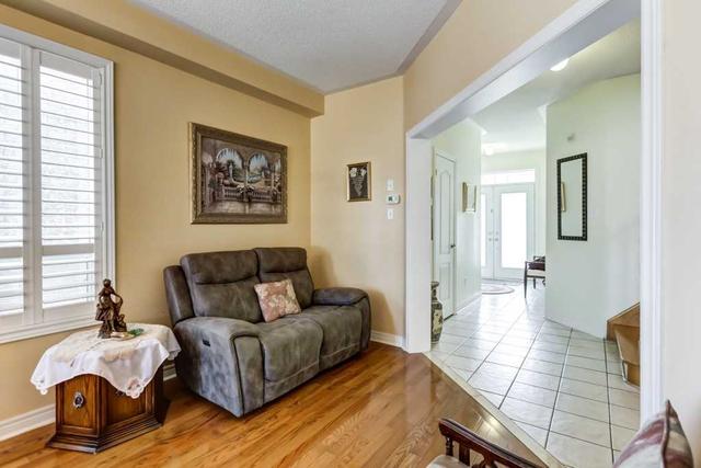 20 Aria Lane, House detached with 3 bedrooms, 3 bathrooms and 6 parking in Brampton ON | Image 35