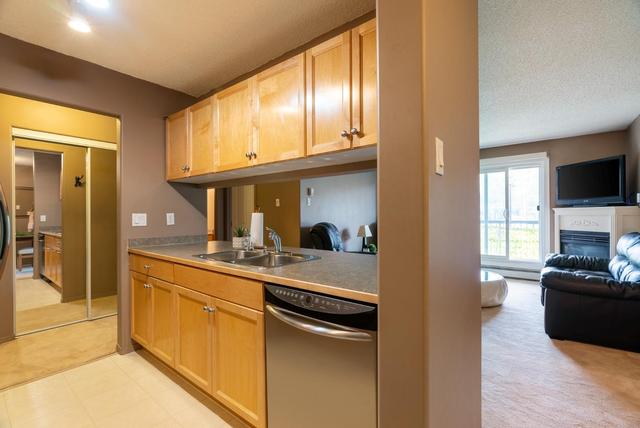 411 - 100 Richard Street, Condo with 2 bedrooms, 2 bathrooms and 2 parking in Wood Buffalo AB | Image 2