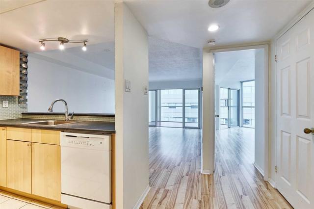 912 - 705 King St W, Condo with 1 bedrooms, 1 bathrooms and 1 parking in Toronto ON | Image 28