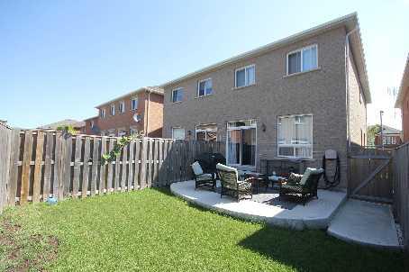 83 Calm Waters Cres, House semidetached with 3 bedrooms, 3 bathrooms and 2 parking in Brampton ON | Image 9