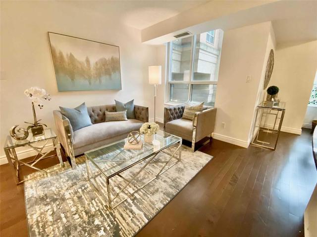254 - 313 Richmond St E, Condo with 1 bedrooms, 1 bathrooms and null parking in Toronto ON | Image 1