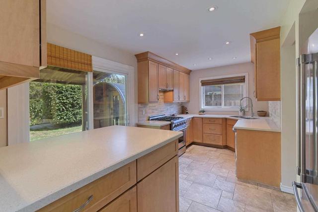st - 1780 Storrington St, House detached with 4 bedrooms, 3 bathrooms and 4 parking in Pickering ON | Image 39