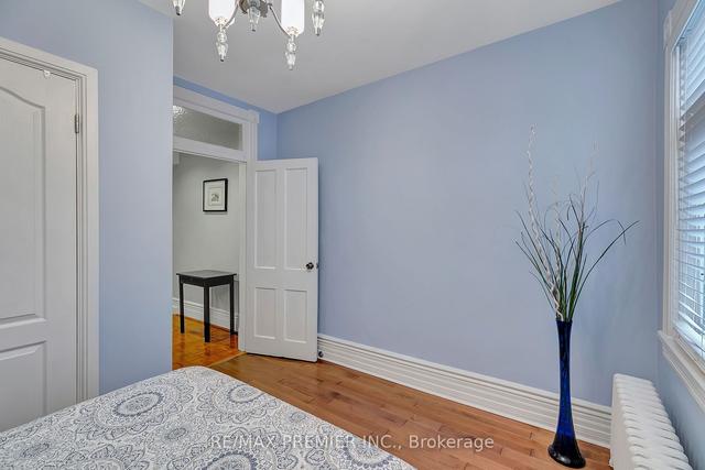 32 Robinson St, House attached with 4 bedrooms, 2 bathrooms and 1 parking in Toronto ON | Image 14