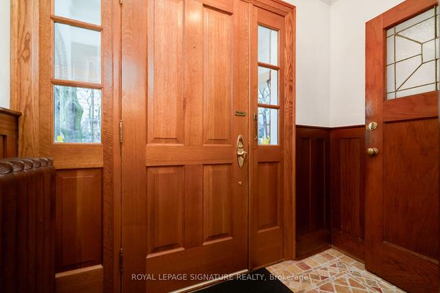 173 Glenrose Ave, House detached with 6 bedrooms, 2 bathrooms and 10 parking in Toronto ON | Image 31