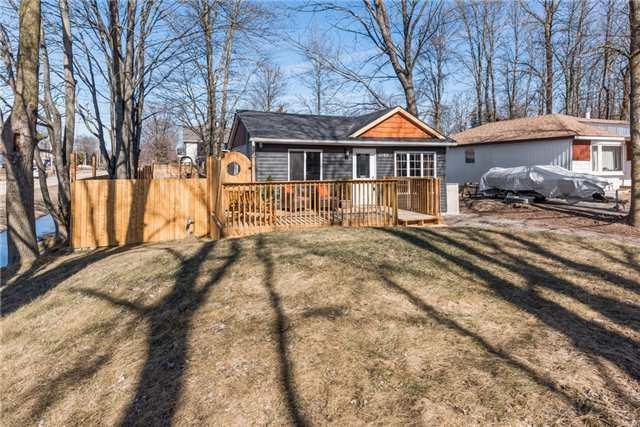 1140 Poplar Rd, House detached with 2 bedrooms, 1 bathrooms and 6 parking in Barrie ON | Image 3