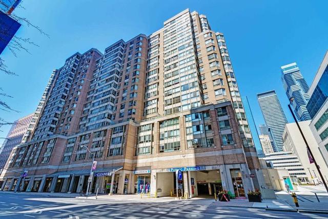 1002 - 44 Gerrard St W, Condo with 2 bedrooms, 1 bathrooms and 1 parking in Toronto ON | Image 8