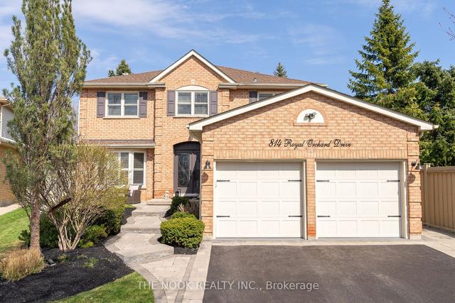 814 Royal Orchard Dr, House detached with 4 bedrooms, 4 bathrooms and 6 parking in Oshawa ON | Image 1