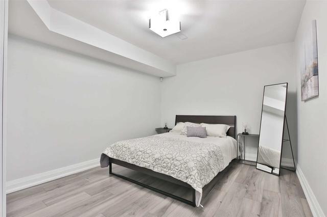 585 Windermere Ave, House detached with 4 bedrooms, 4 bathrooms and 2 parking in Toronto ON | Image 24