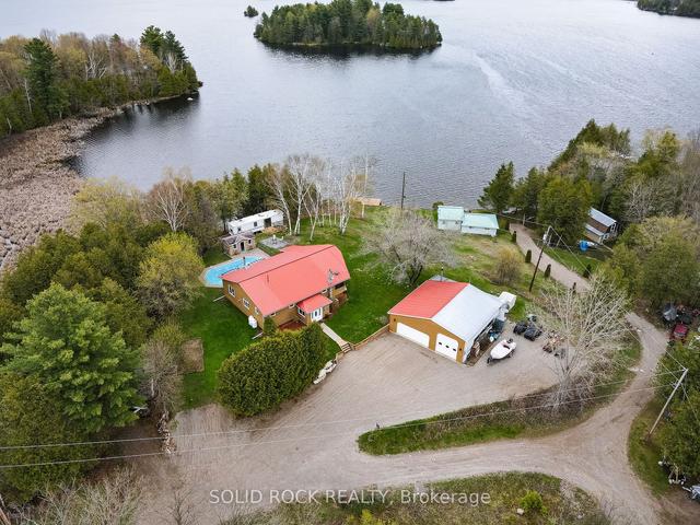 1221 Cp Lane, House detached with 2 bedrooms, 3 bathrooms and 14 parking in Central Frontenac ON | Image 1