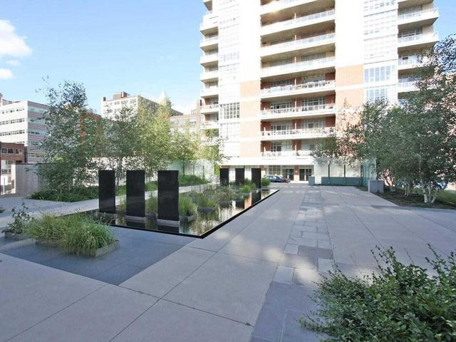 1002 - 23 Brant St, Condo with 1 bedrooms, 1 bathrooms and 1 parking in Toronto ON | Image 20