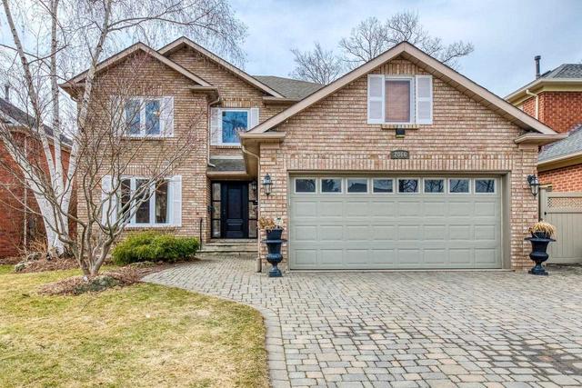 2066 Pipers Crt, House detached with 4 bedrooms, 4 bathrooms and 6 parking in Burlington ON | Image 1