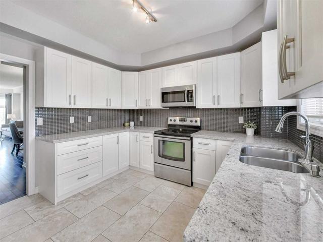 523b Royal York Rd, House attached with 3 bedrooms, 4 bathrooms and 2 parking in Toronto ON | Image 33