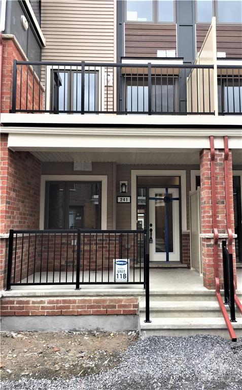 241 Zenith Private, Townhouse with 2 bedrooms, 1 bathrooms and 1 parking in Ottawa ON | Image 1