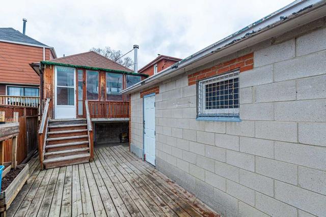 37 Bloem Ave, House detached with 2 bedrooms, 2 bathrooms and 4 parking in Toronto ON | Image 18