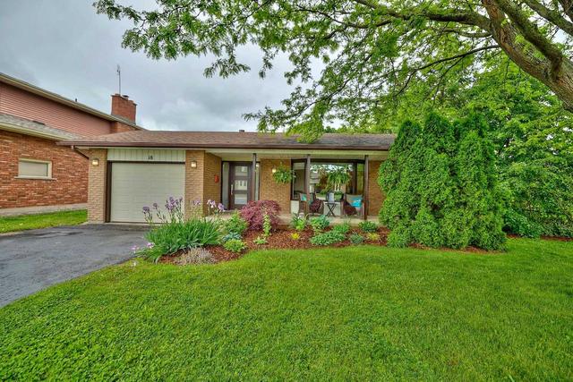 18 Valencia Dr, House detached with 3 bedrooms, 3 bathrooms and 5 parking in St. Catharines ON | Image 12