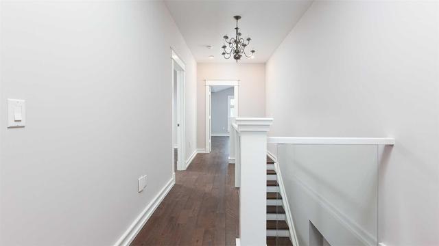 130 Lake Cres, House detached with 4 bedrooms, 5 bathrooms and 1 parking in Toronto ON | Image 13