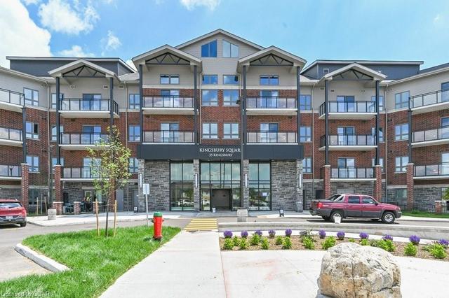 321 - 35 Kingsbury Square, House attached with 2 bedrooms, 2 bathrooms and 1 parking in Guelph ON | Image 1