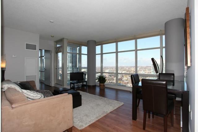 3903 - 10 Navy Wharf Crt, Condo with 1 bedrooms, 1 bathrooms and null parking in Toronto ON | Image 3