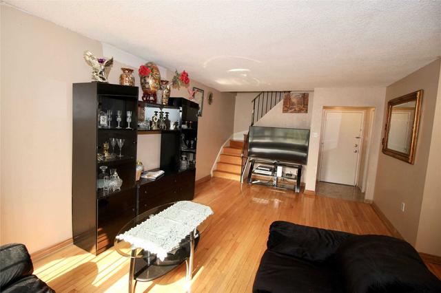 109 - 1624 Bloor St, Townhouse with 3 bedrooms, 2 bathrooms and 2 parking in Mississauga ON | Image 9