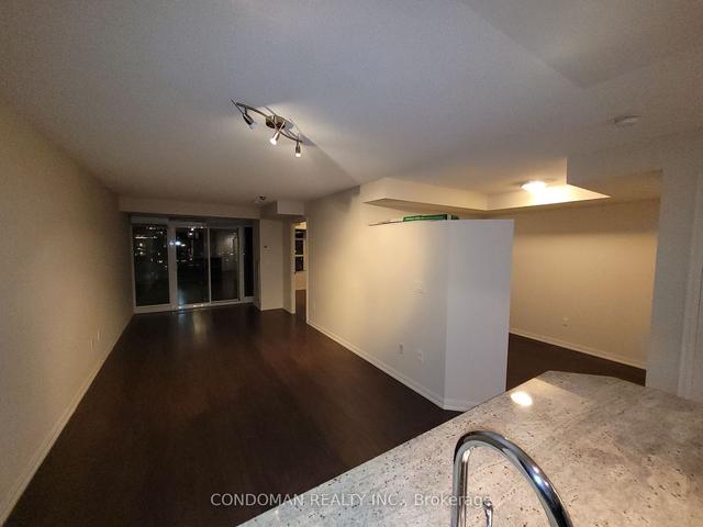 1019 - 85 East Liberty St, Condo with 1 bedrooms, 2 bathrooms and 1 parking in Toronto ON | Image 4