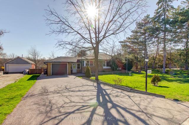 338 Queen St S, House detached with 2 bedrooms, 2 bathrooms and 5 parking in Mississauga ON | Image 38