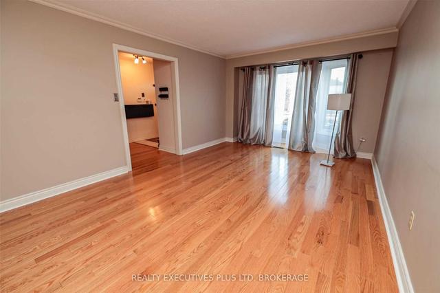 56 Madelaine Cres, House detached with 4 bedrooms, 3 bathrooms and 8 parking in Brampton ON | Image 31