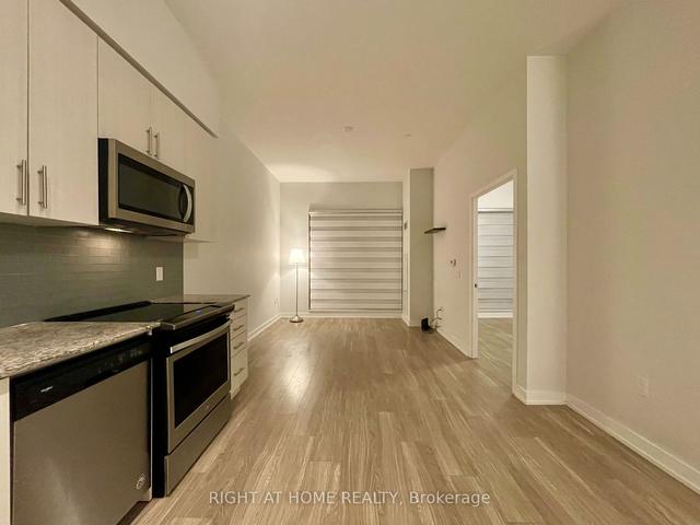439 - 4085 Parkside Village Dr, Condo with 1 bedrooms, 1 bathrooms and 1 parking in Mississauga ON | Image 14