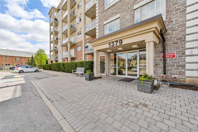 405 - 1379 Costigan Rd, Condo with 2 bedrooms, 2 bathrooms and 2 parking in Milton ON | Image 1